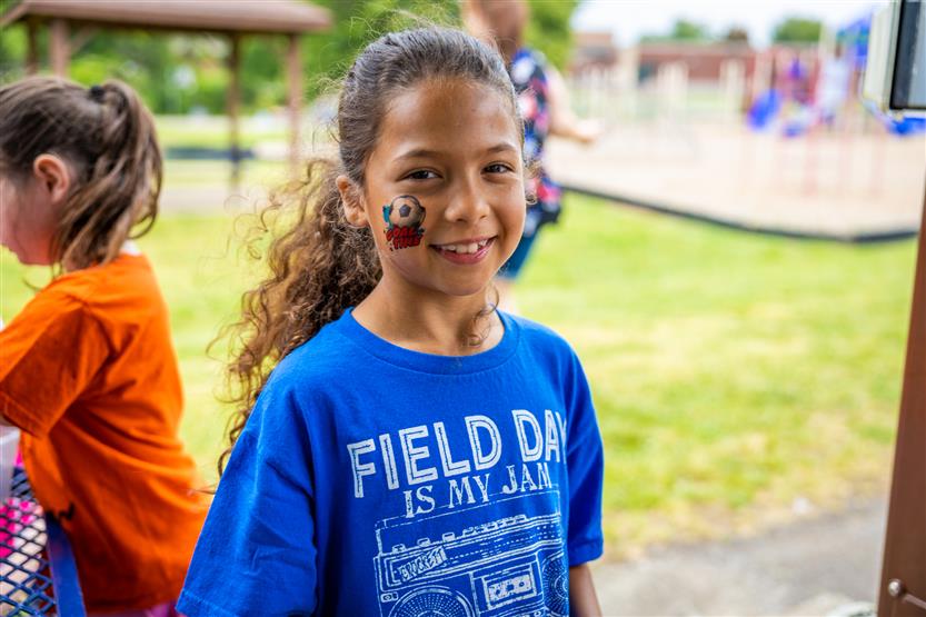 Elementary students enjoy field day